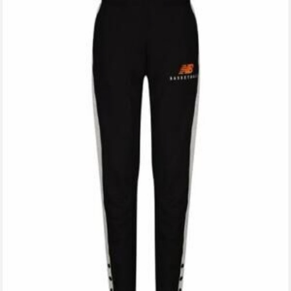 New Balance Basketball/ young Black and White Joggers
